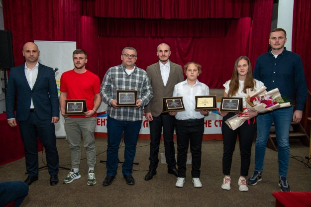 484941716_966702425643074_5248618482621323277_n